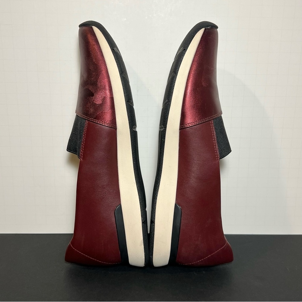 Womens VIONIC Cameo Red Camouflage Slip On Loafers / Size 7.5 - Picture 6 of 8